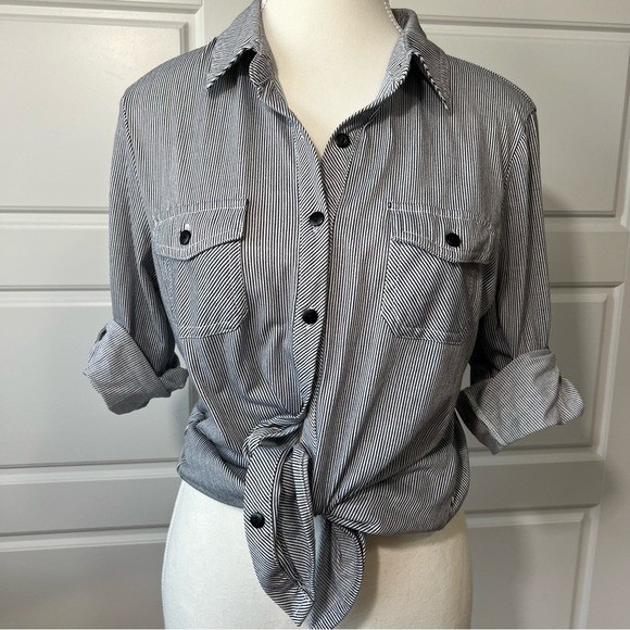 Eden & Olivia Striped Button-Down Shirt with Roll-Tab Sleeves Tie Front Medium - Picture 1 of 8